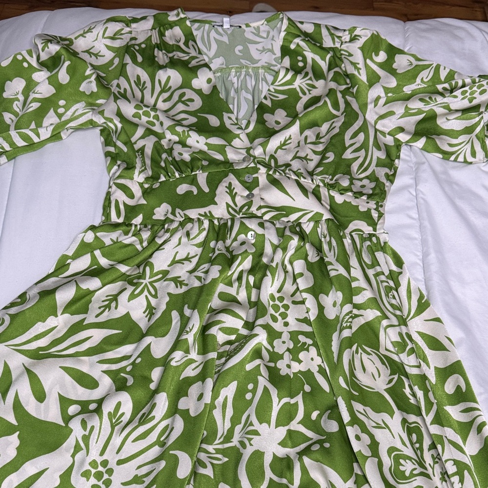 Fashion Nova Green Plunge Neck Bishop Sleeve Sundress